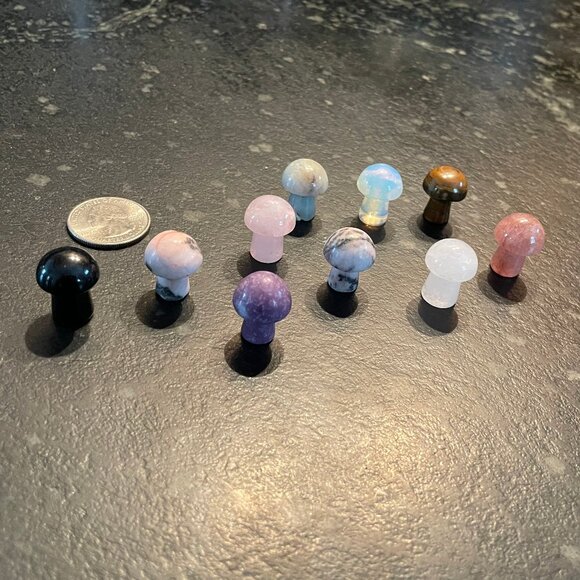 Ten Small Cute Carved Gemstone Mushrooms (NWOT) - Picture 6 of 6